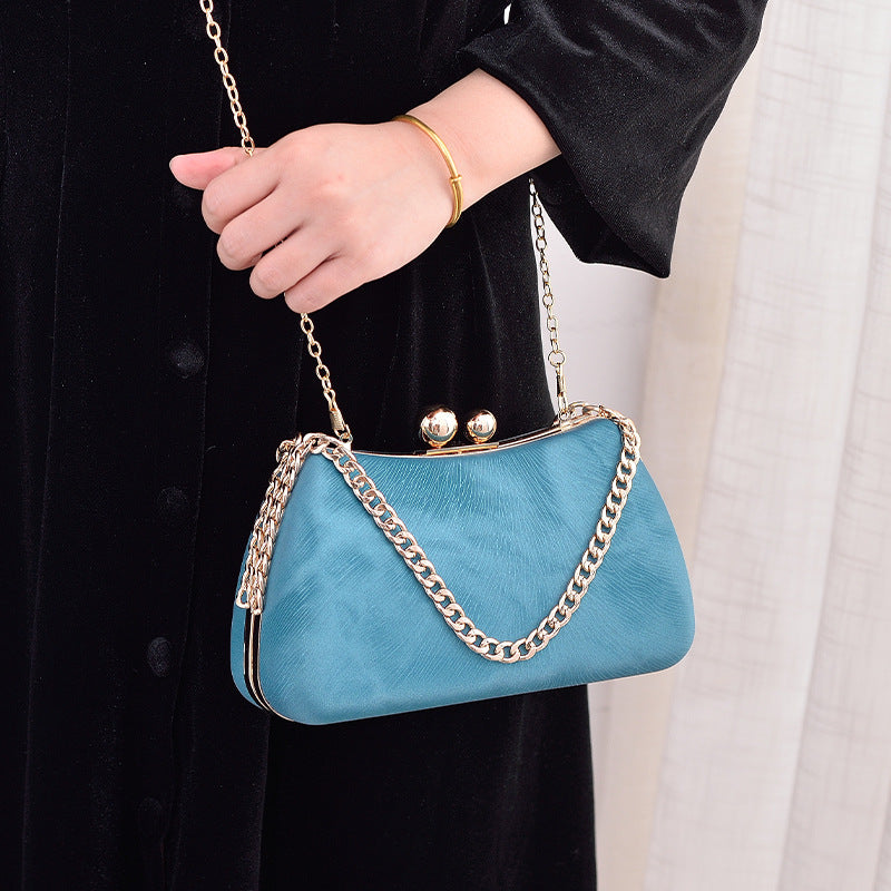 Elegante bolso de mano minimalista de dama